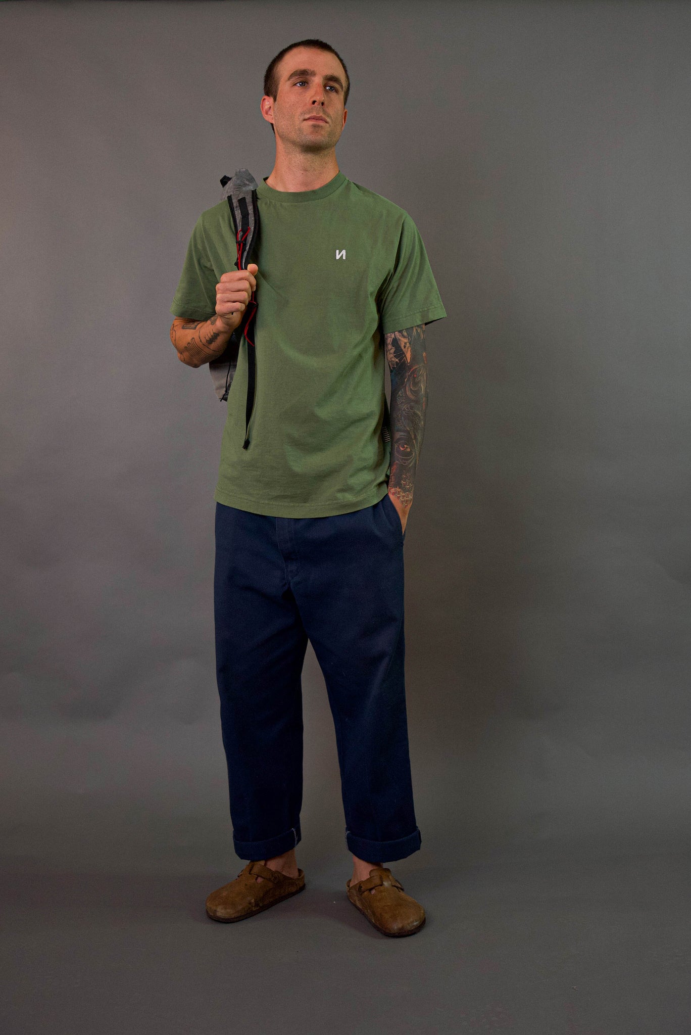 И T-shirt ~ Moss green