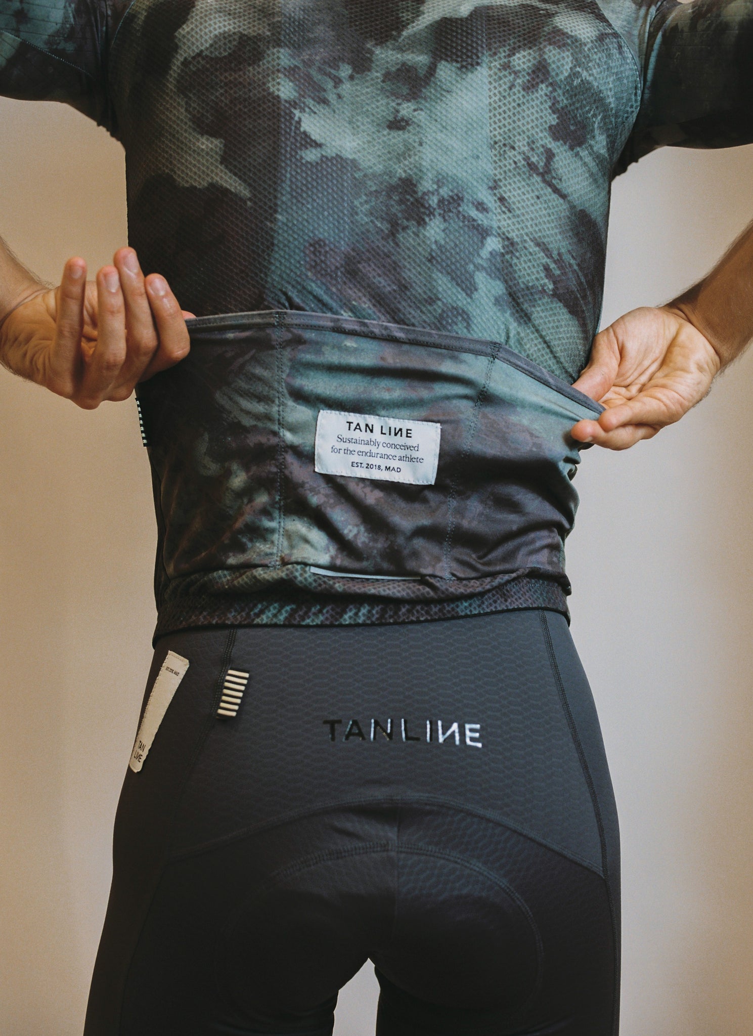 Masterpiece BIB ~ Anchor grey