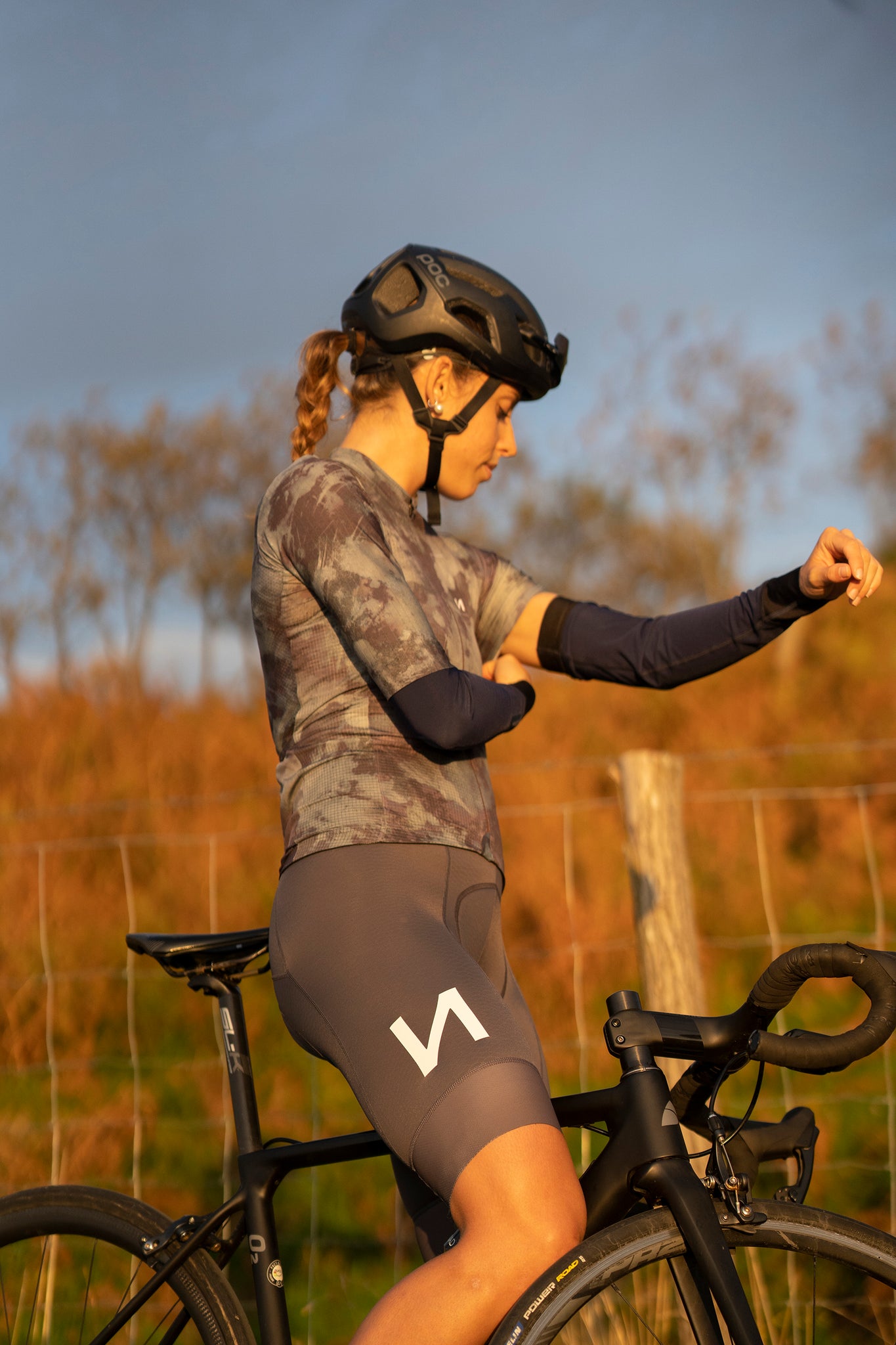 Pass Arm Warmers ~ Navy